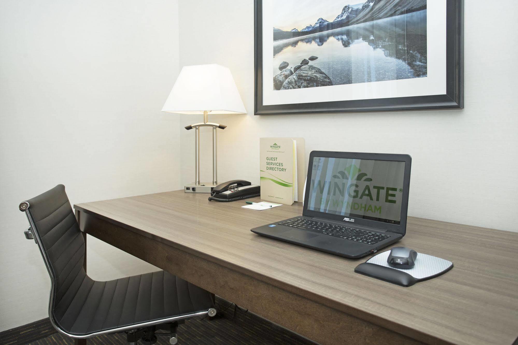 Wingate By Wyndham Calgary Airport Hotel Luaran gambar