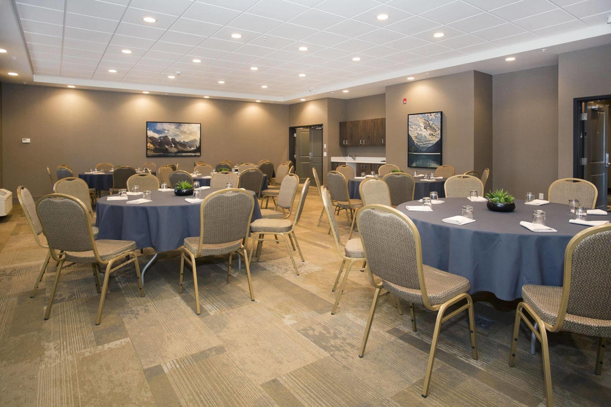 Wingate By Wyndham Calgary Airport Hotel Luaran gambar