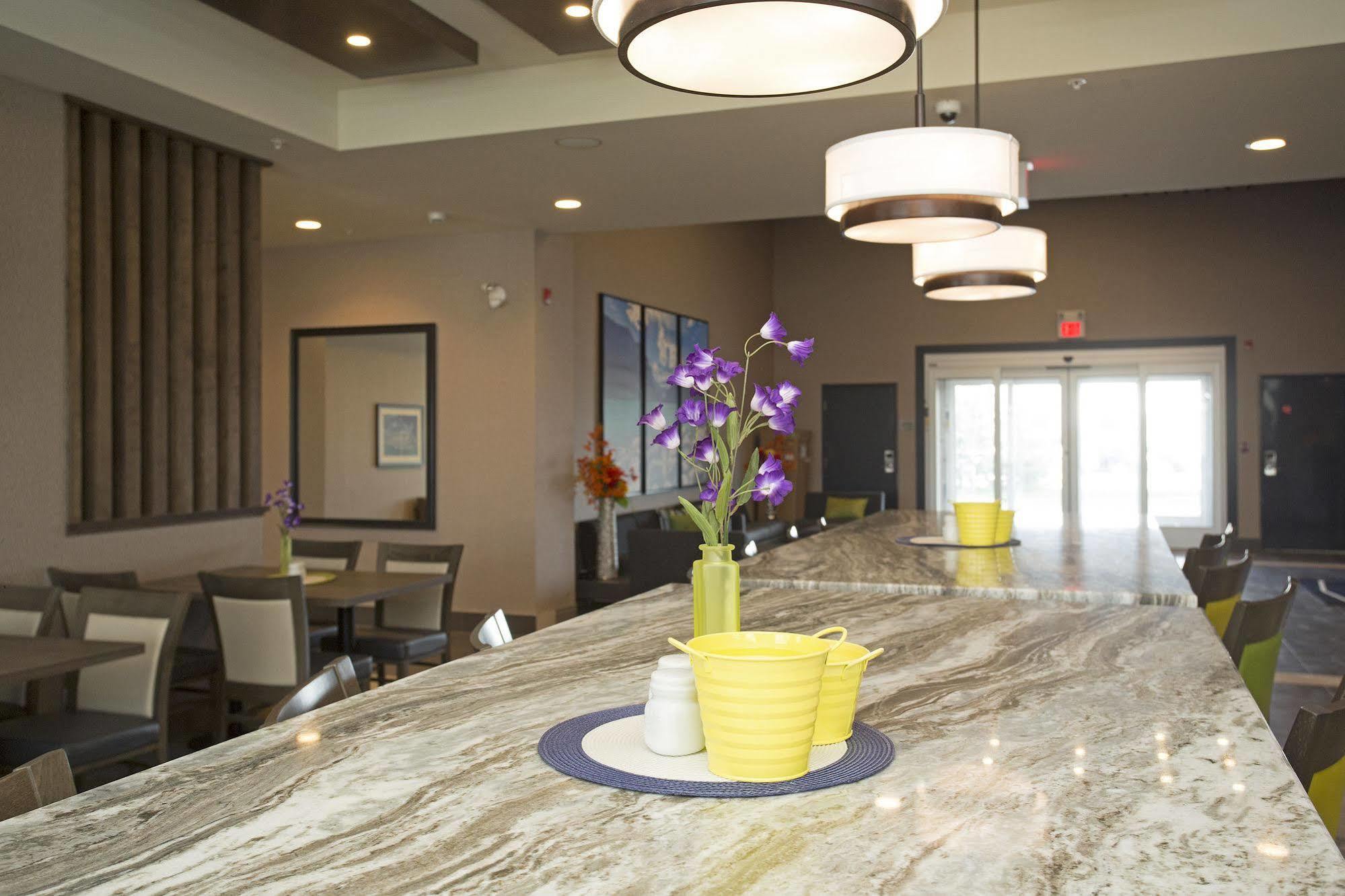 Wingate By Wyndham Calgary Airport Hotel Luaran gambar